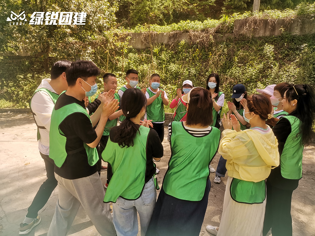 陕西裕佳匠心机电集团--祥峪绿园团建