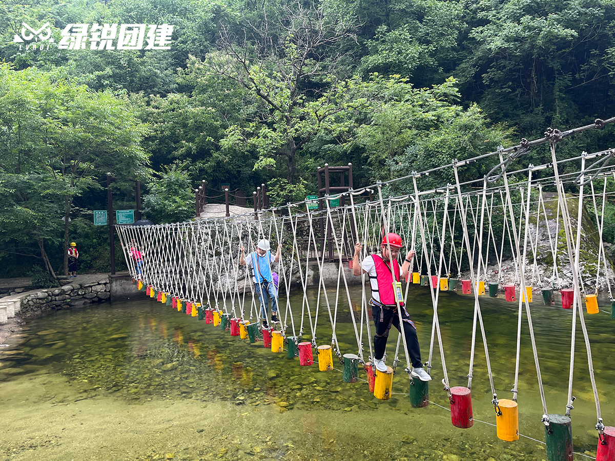 瑟福能源--终南山寨峡谷水上乐园团建