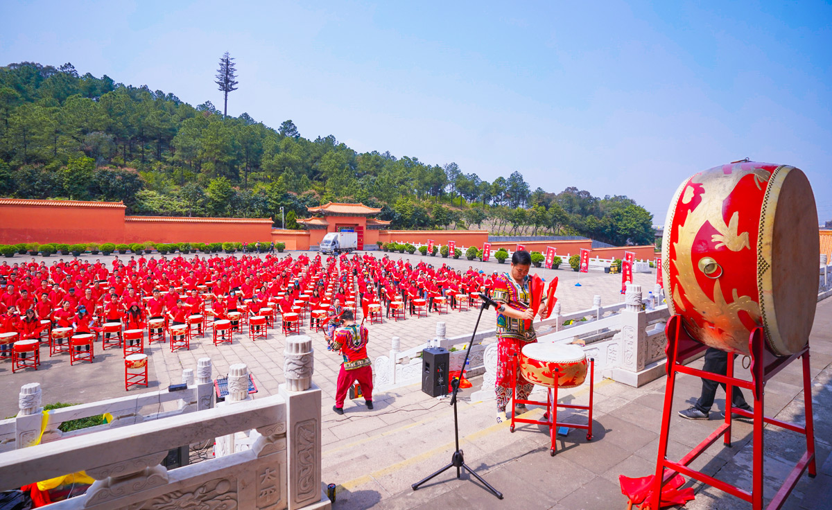 大型中国鼓团建