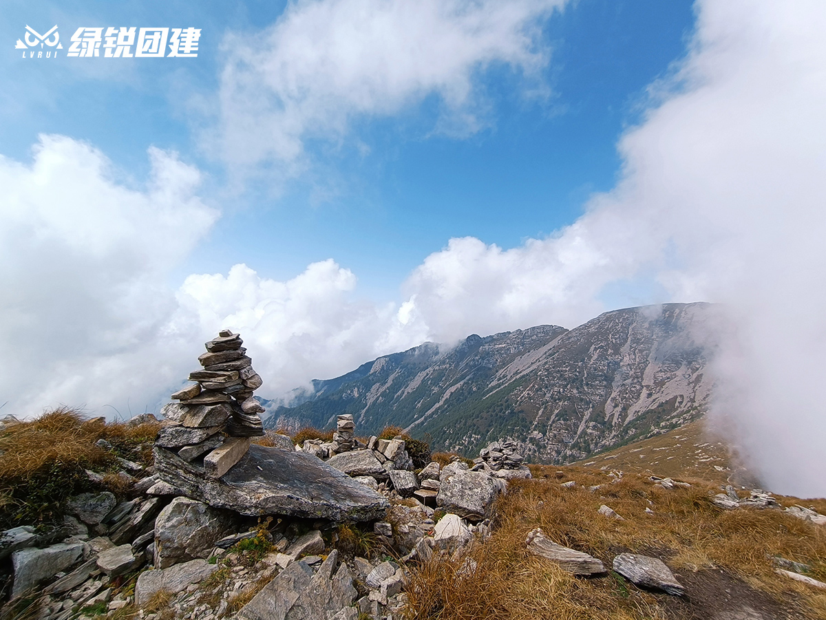 太白山拔仙台登高团建